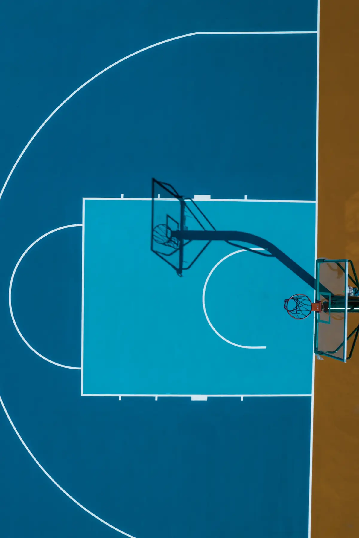 Terrain de basket bleu 5x5 vu du dessus
